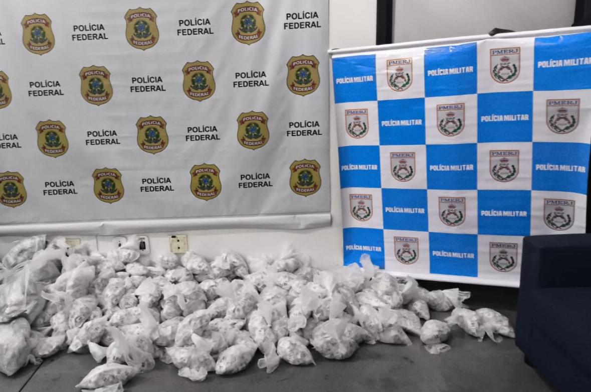 Traficante de São Gonçalo é preso com quase 50 kg de drogas que seriam entregues em Cabo Frio