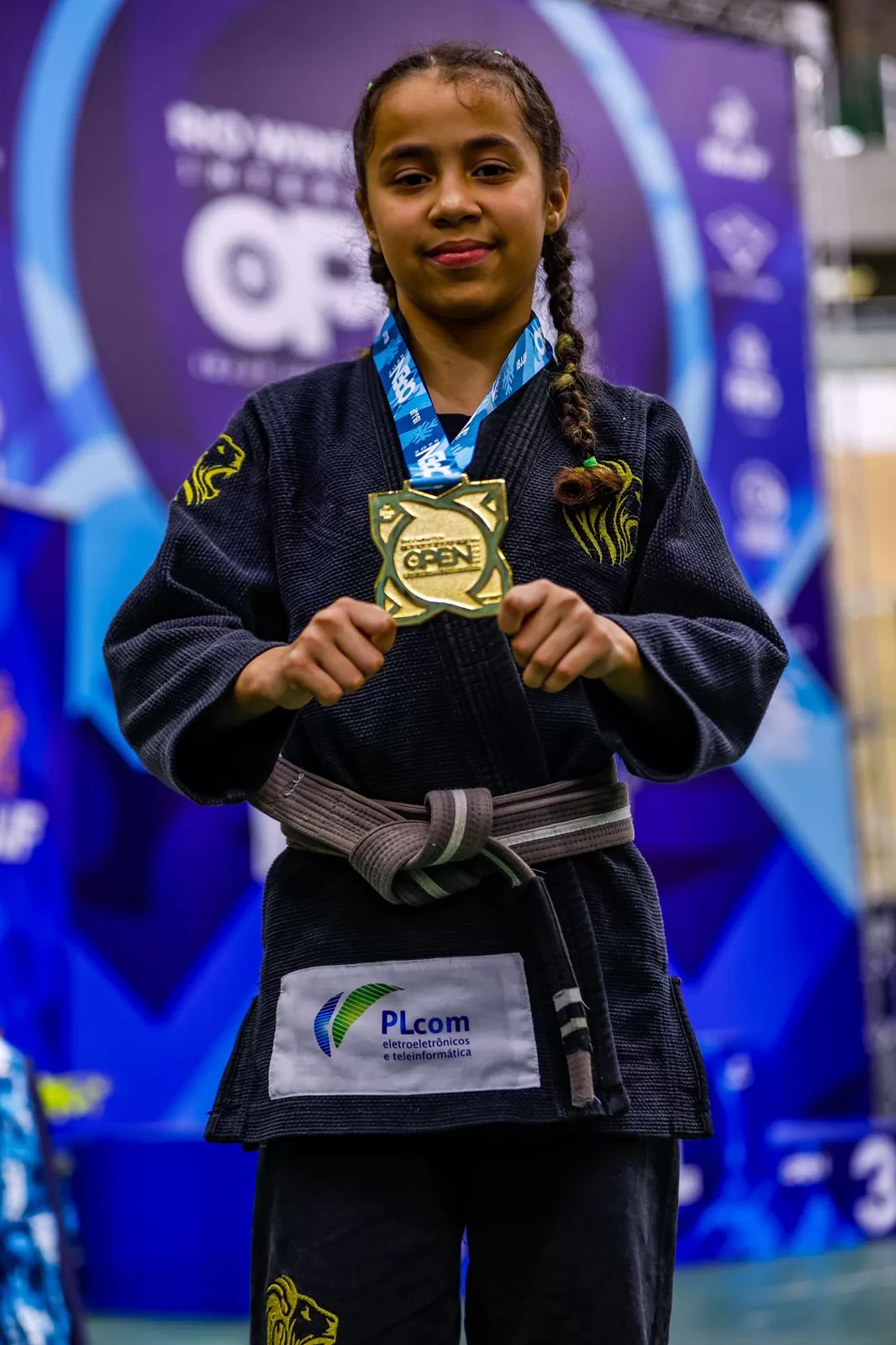 Cabo-friense de apenas 11 anos brilha em campeonato de Jiu-Jitsu no Rio e garante ouro — RC24H