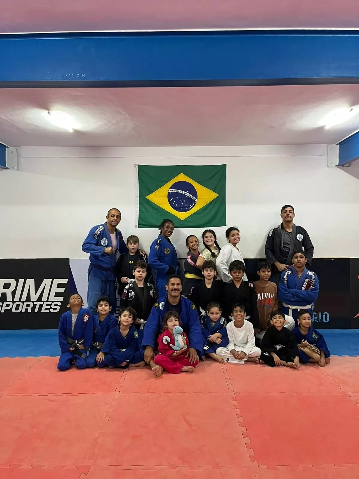 Guarda Civil de Cabo Frio realiza cerimônia de graduação de jiu-jitsu — RC24H