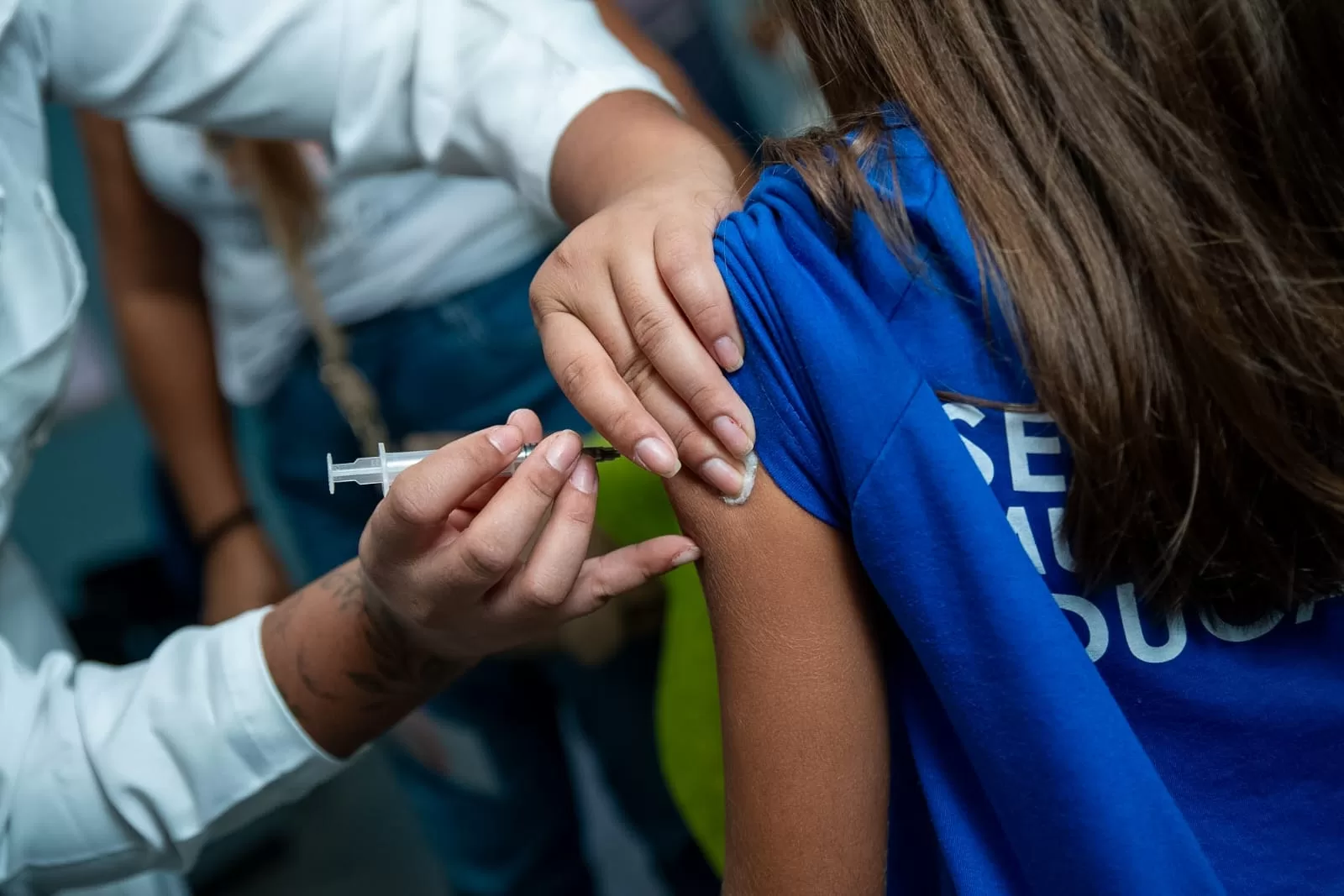 Cabo Frio oferece dose única da vacina contra HPV para adolescentes de 15 a 19 anos que não foram imunizados — RC24H