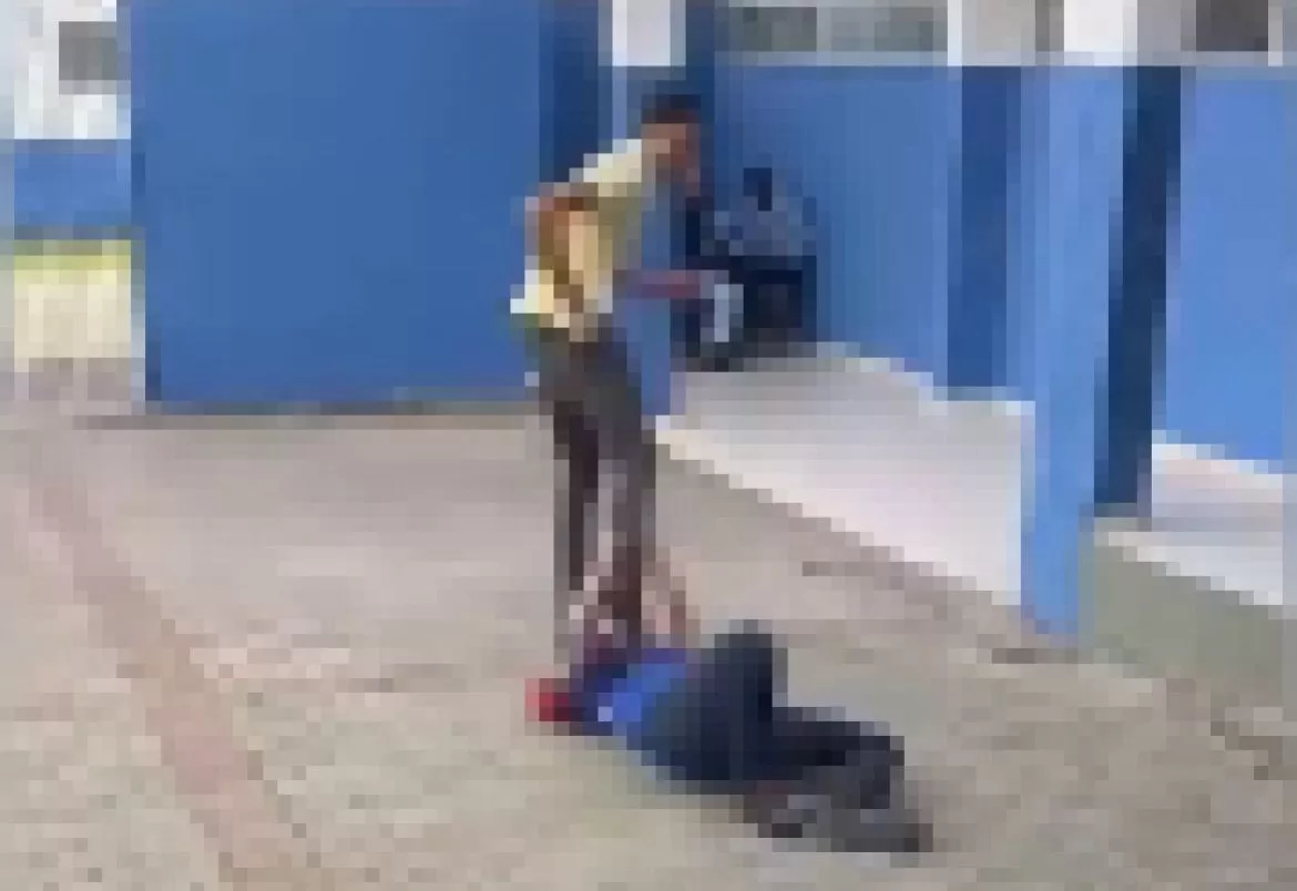 Vídeo mostra estudante sendo agredida em escola de Cabo Frio e gera revolta — RC24H