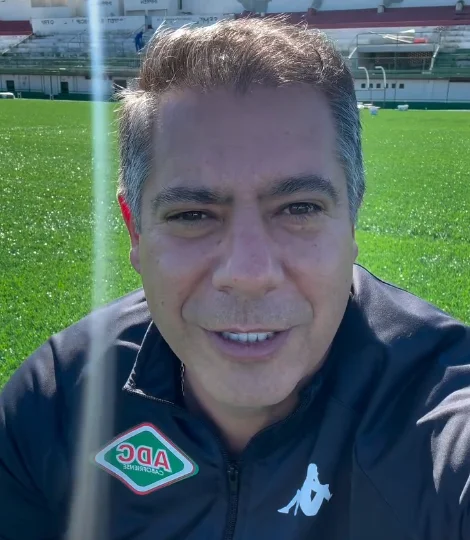 Prefeito de Cabo Frio, dr. Serginho exibe reforma do gramado do Correão e reforça compromisso com o esporte da cidade