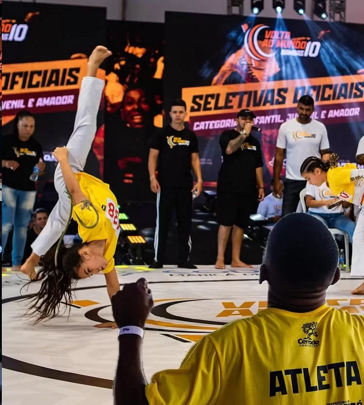 Cabo-friense de 9 anos conquista vice-campeonato em torneio mundial de capoeira — RC24H