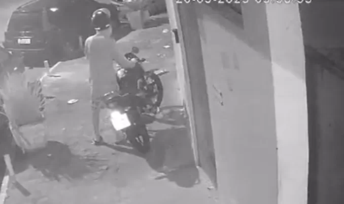 Morador tem motocicleta furtada no Jardim Caiçara, em Cabo Frio — RC24H