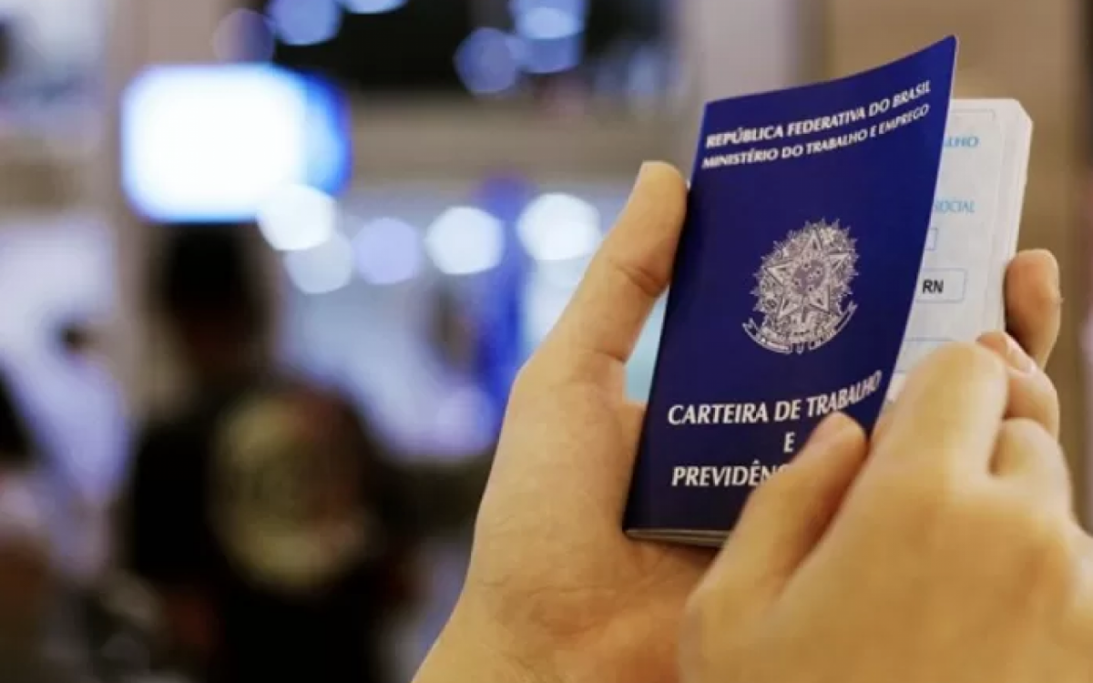 Programa "Emprego Já!" completa seis meses com mais de 4 mil cadastros e 381 vagas abertas em Cabo Frio