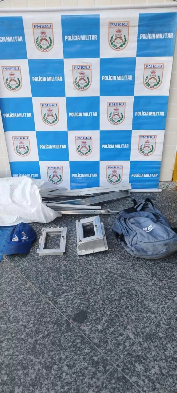 Suspeitos de furto de alumínio em Cabo Frio são detidos e liberados — RC24H