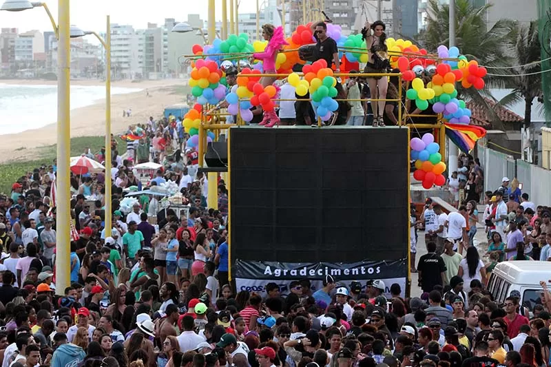 19ª Parada do Orgulho LGBTI+ de Macaé acontece neste domingo (9) com shows, cores e celebração da diversidade — RC24H