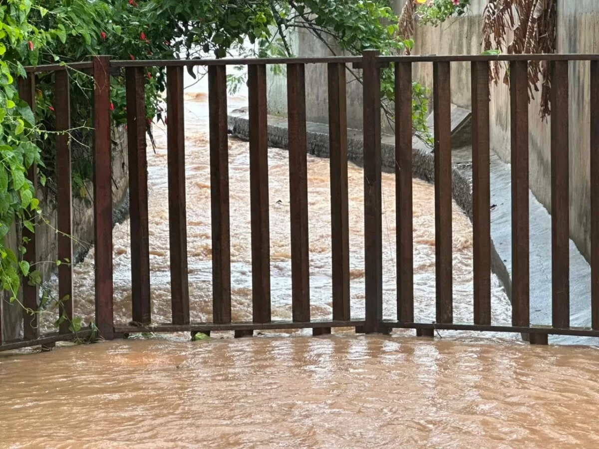 Chuva intensa coloca Búzios em atenção e mobiliza equipes da Prefeitura — RC24H