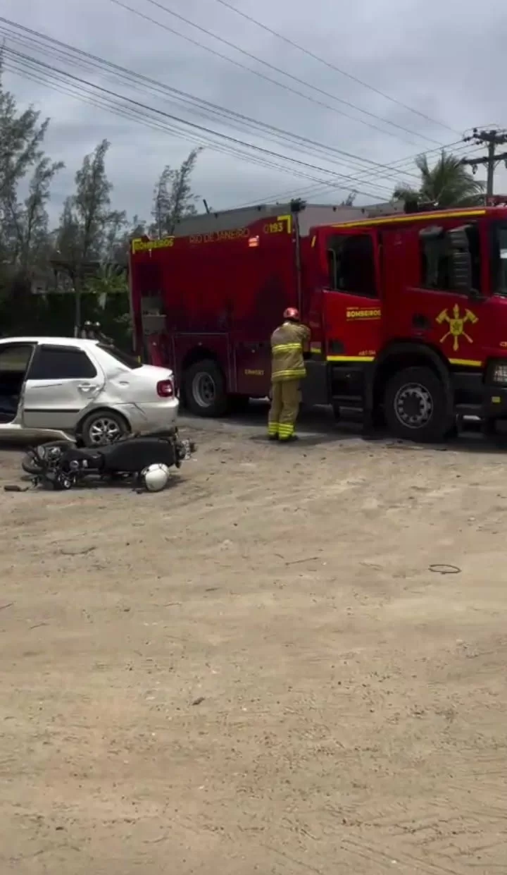 Colisão entre veículos deixa homem ferido na Rodovia Rio Bonito, em Araruama — RC24H