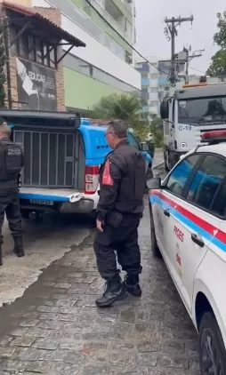 Ação conjunta entre forças de segurança resulta na prisão de foragido da Justiça em Arraial do Cabo — RC24H