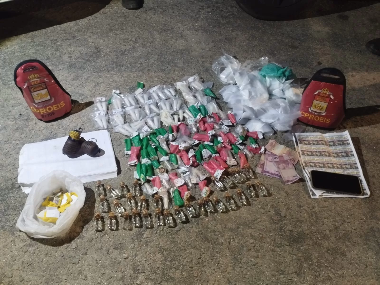 Homem é preso com drogas e granadas em operação do Proeis em Arraial do Cabo — RC24H