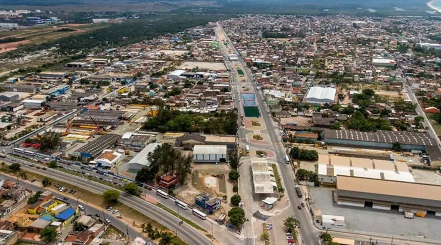 Macaé: Comemoração do Dia Nacional do Forró em Macaé com apresentação do Trio Forrozão e participação especial de Max Badauê