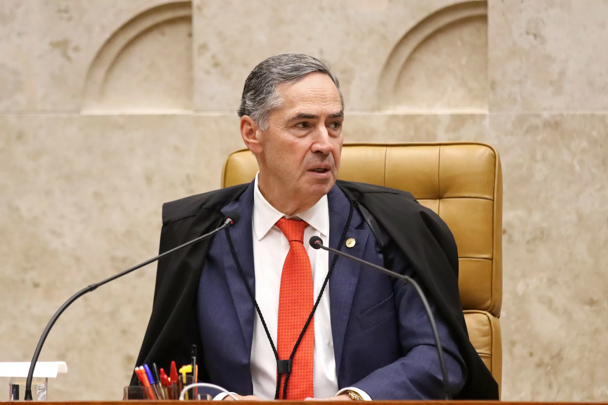 Barroso descarta julgamento sobre aborto no curto prazo
