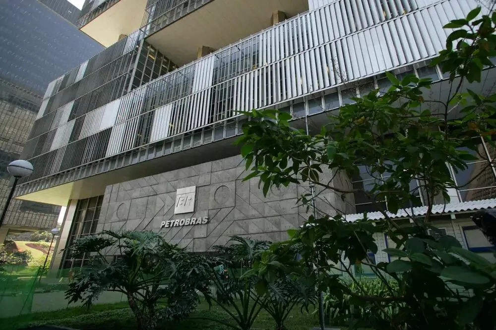 Concurso público é aberto para diferentes áreas na Petrobras | Enfoco