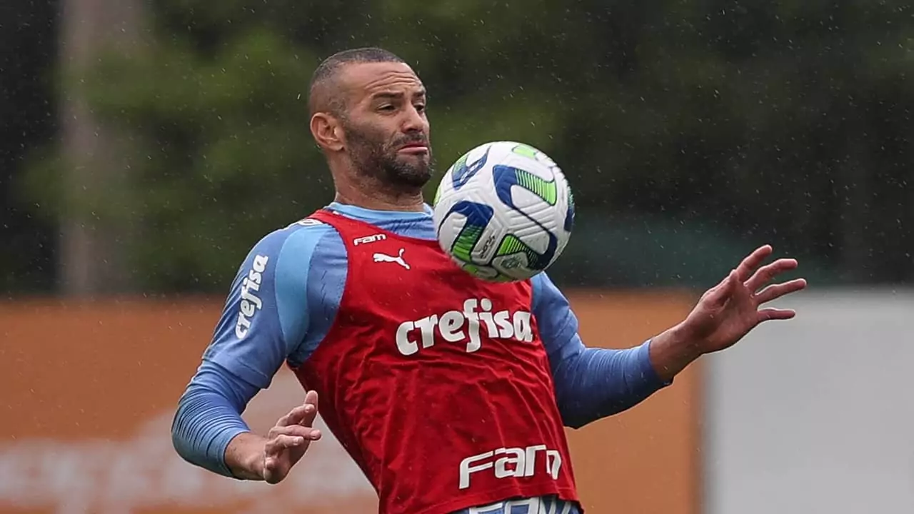 Weverton relembra pênalti decisivo do Palmeiras e não subestima Cruzeiro