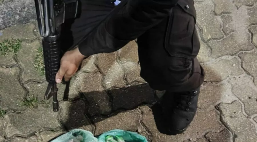 PM prende suspeito de tráfico em Rio das Ostras