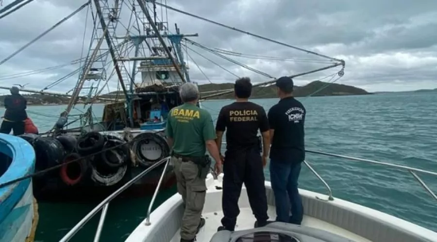 Arraial do Cabo: Polícia Federal, IBAMA e ICMBio atuam contra pesca ilegal