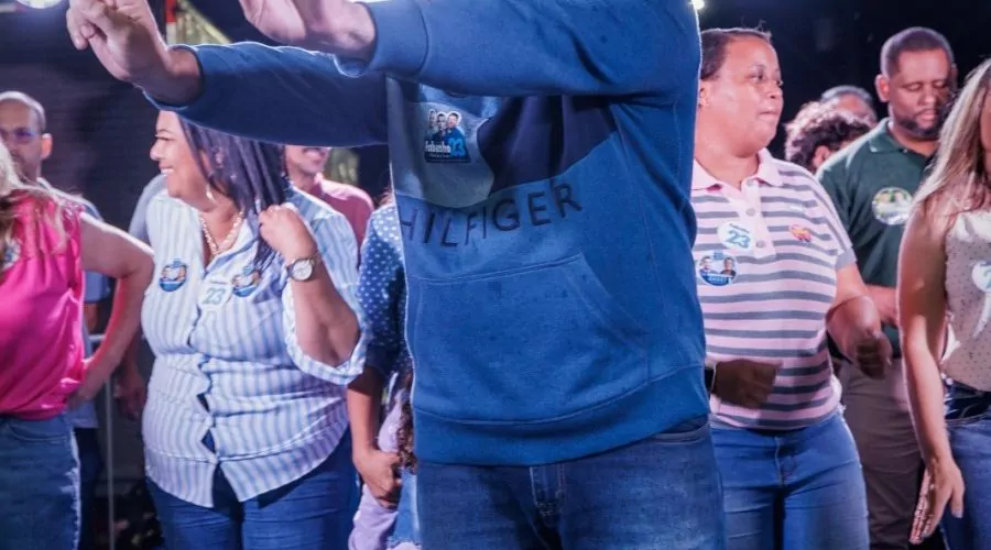 Iguaba Grande: Fabinho se encontra com moradores e apresenta ideias no Vila Nova