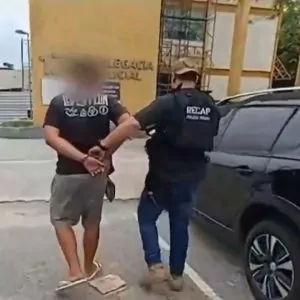 Foragido é capturado em mercado na Região dos Lagos | Enfoco