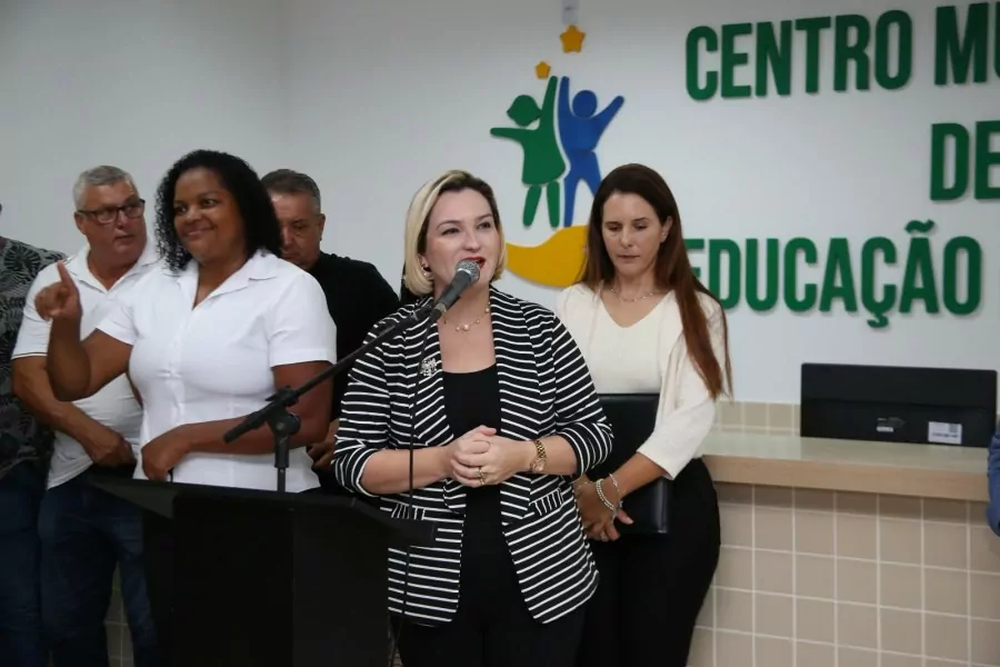 Araruama inaugura Centro de Referência em Educação Infantil