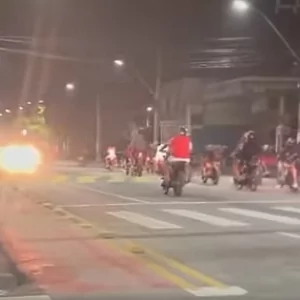 'Rolezinho' de motos acaba com baleado em Saquarema | Enfoco