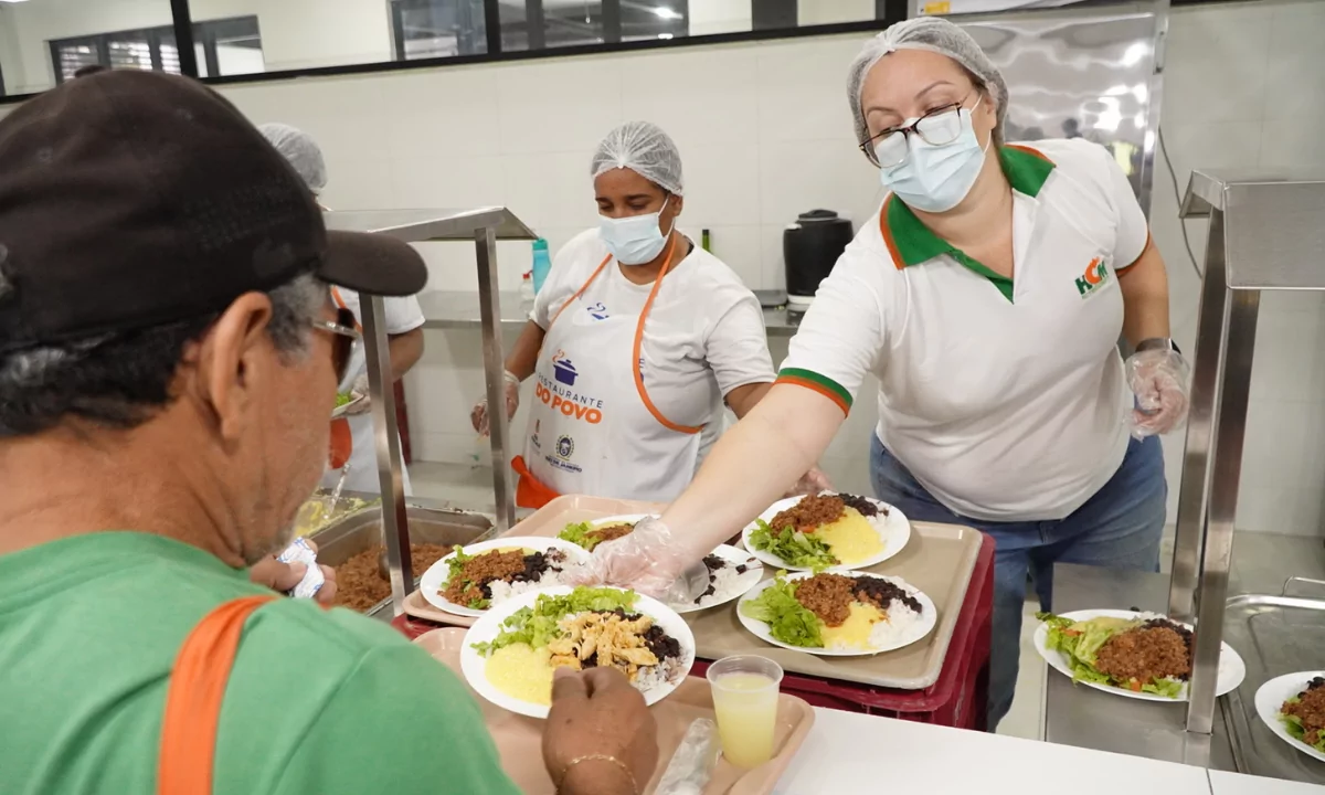 Almoço de Natal a R$ 1 em São Gonçalo; veja onde | Enfoco