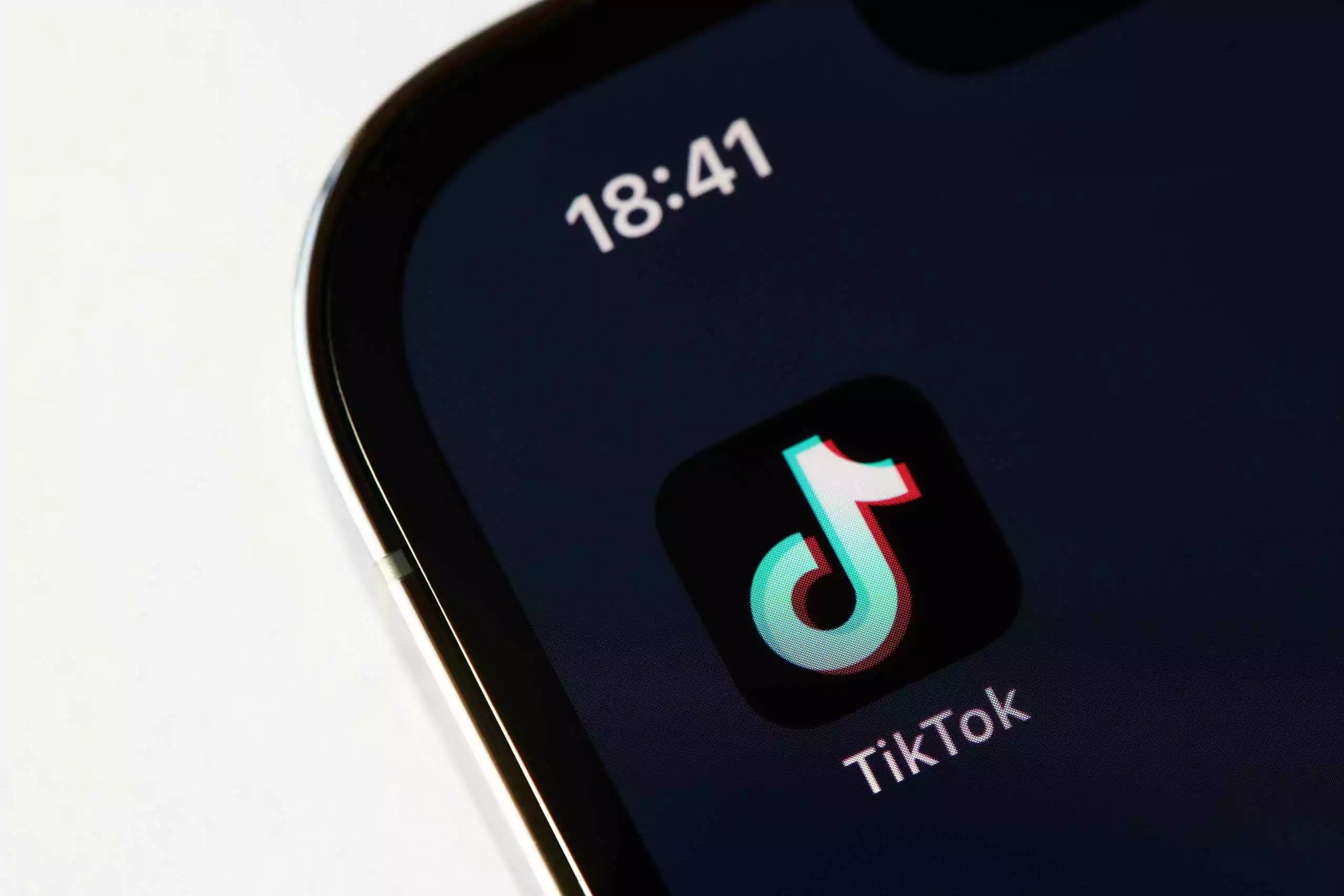 Não larga o TikTok? Veja como ativar limite de tempo diário