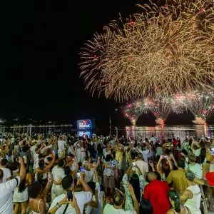 Maricá recebe 2025 em grande estilo