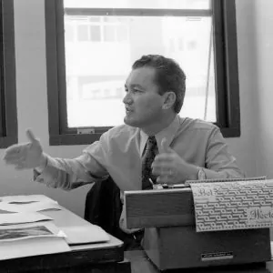 Por que Léo Batista? Saiba a origem do nome artístico do apresentador, que se chamava João