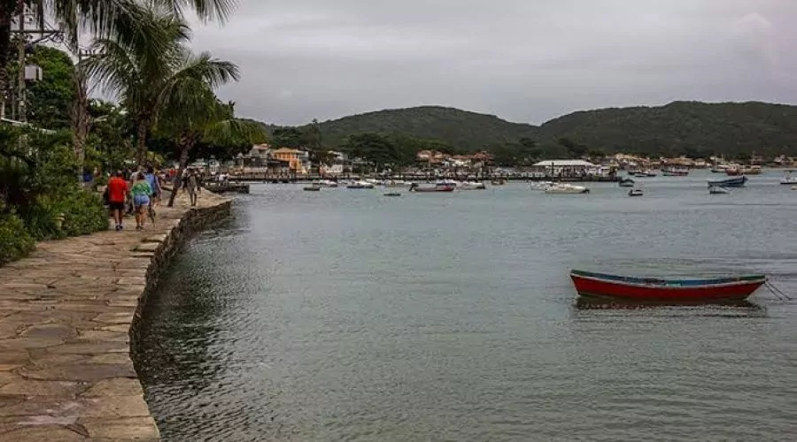 Búzios: Defesa Civil alerta para chuvas isoladas moderadas a fortes na região