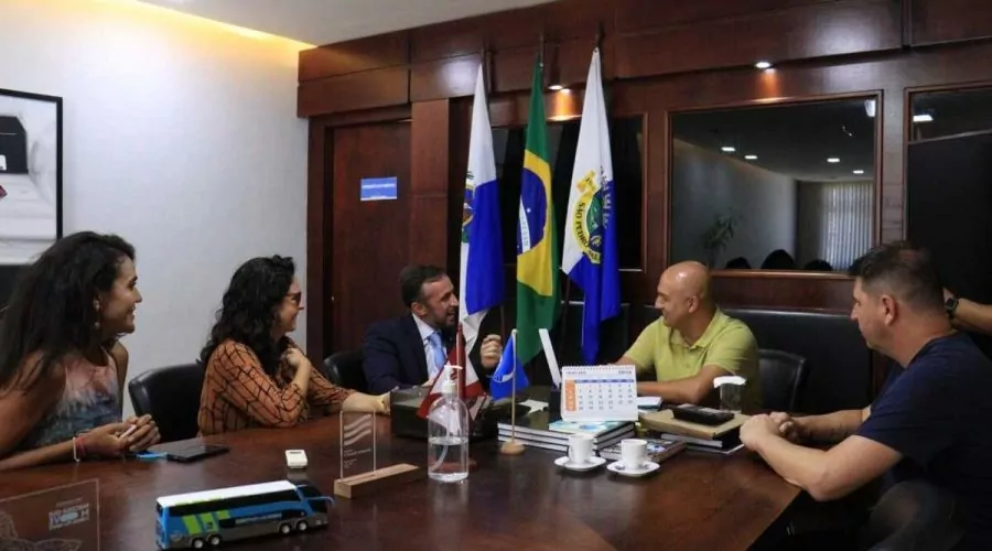 Prefeito de São Pedro da Aldeia se encontra com defensor público do Rio de Janeiro
