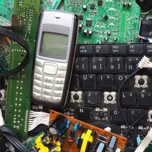 Teclado velho em casa? Veja 6 dicas para reutilizar eletrônicos
