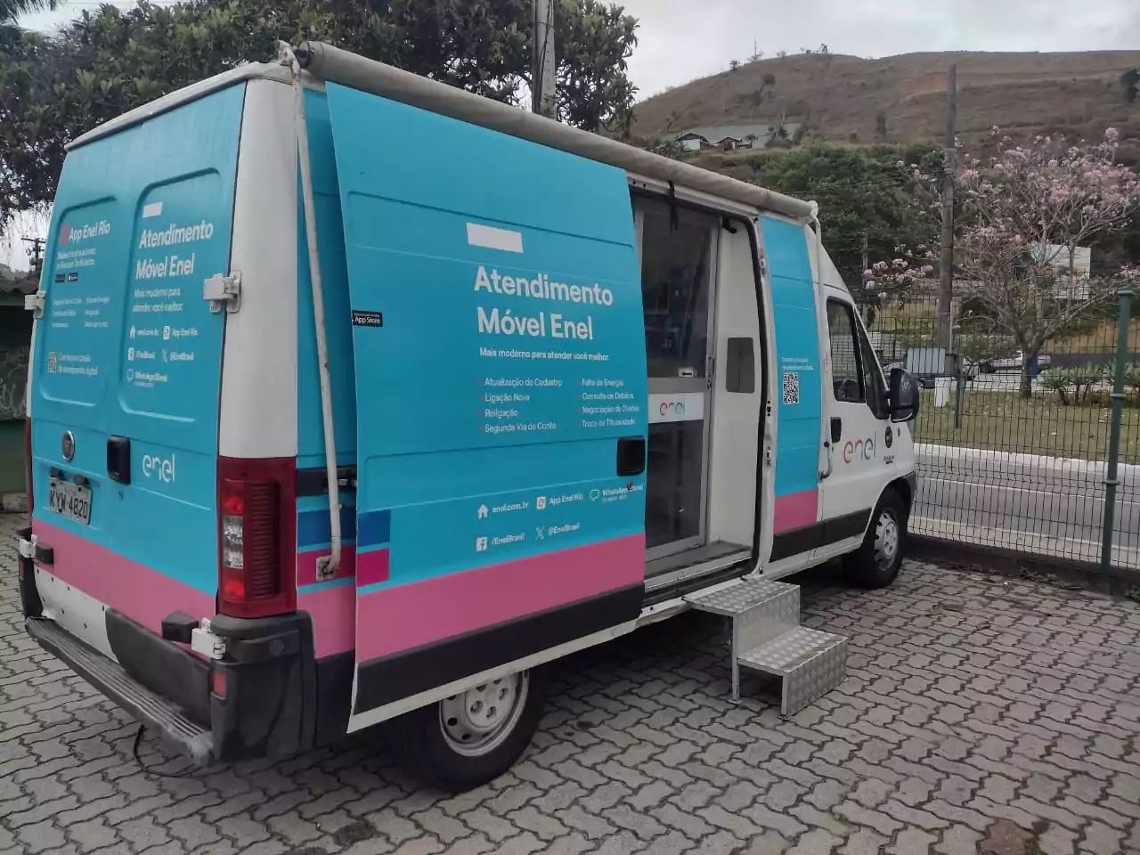 ENEL oferece atendimento móvel a clientes de Saquarema, Niterói e Petrópolis
