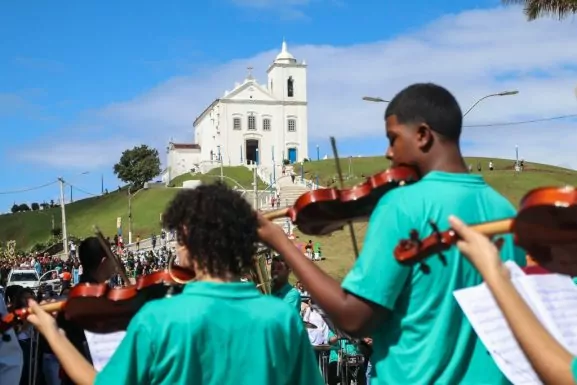 Prefeitura convida os moradores para os desfiles escolares em comemoração ao 184° aniversário de Saquarema