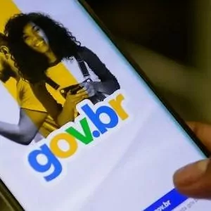 Portal gov.br acessado em celular