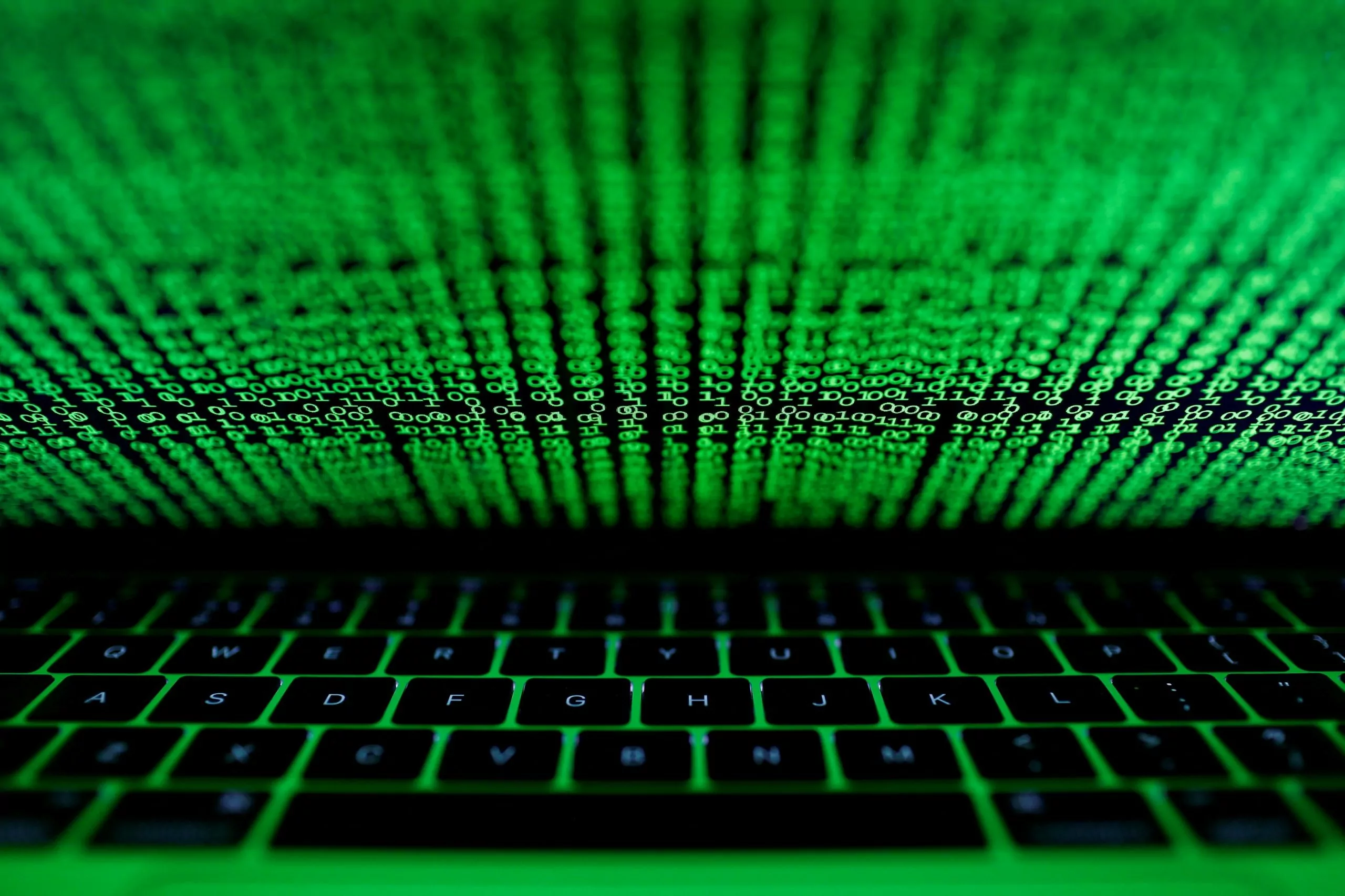 Google promete treinar 1 milhão de brasileiros em IA com seus cursos; veja como se inscrever