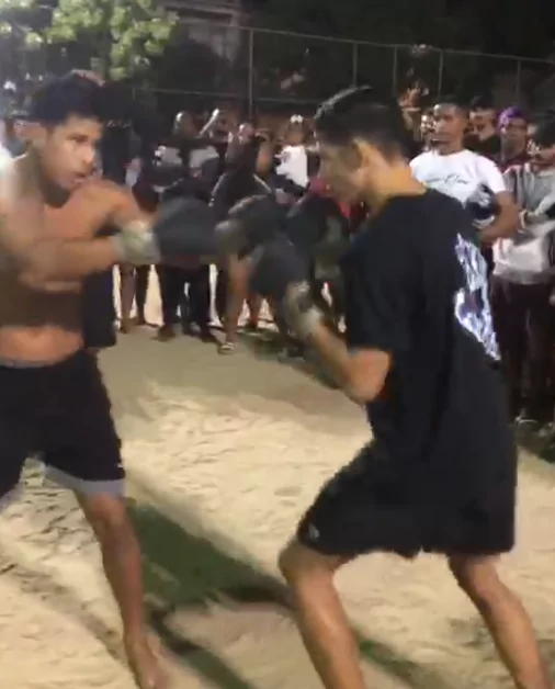 Jovens do Jardim Esperança treinam boxe na rua e sonham com as Olimpíadas de 2028; VÍDEO: