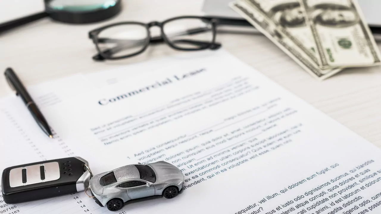 Pode dirigir com o documento do carro digital? Veja o que é aceito na blitz