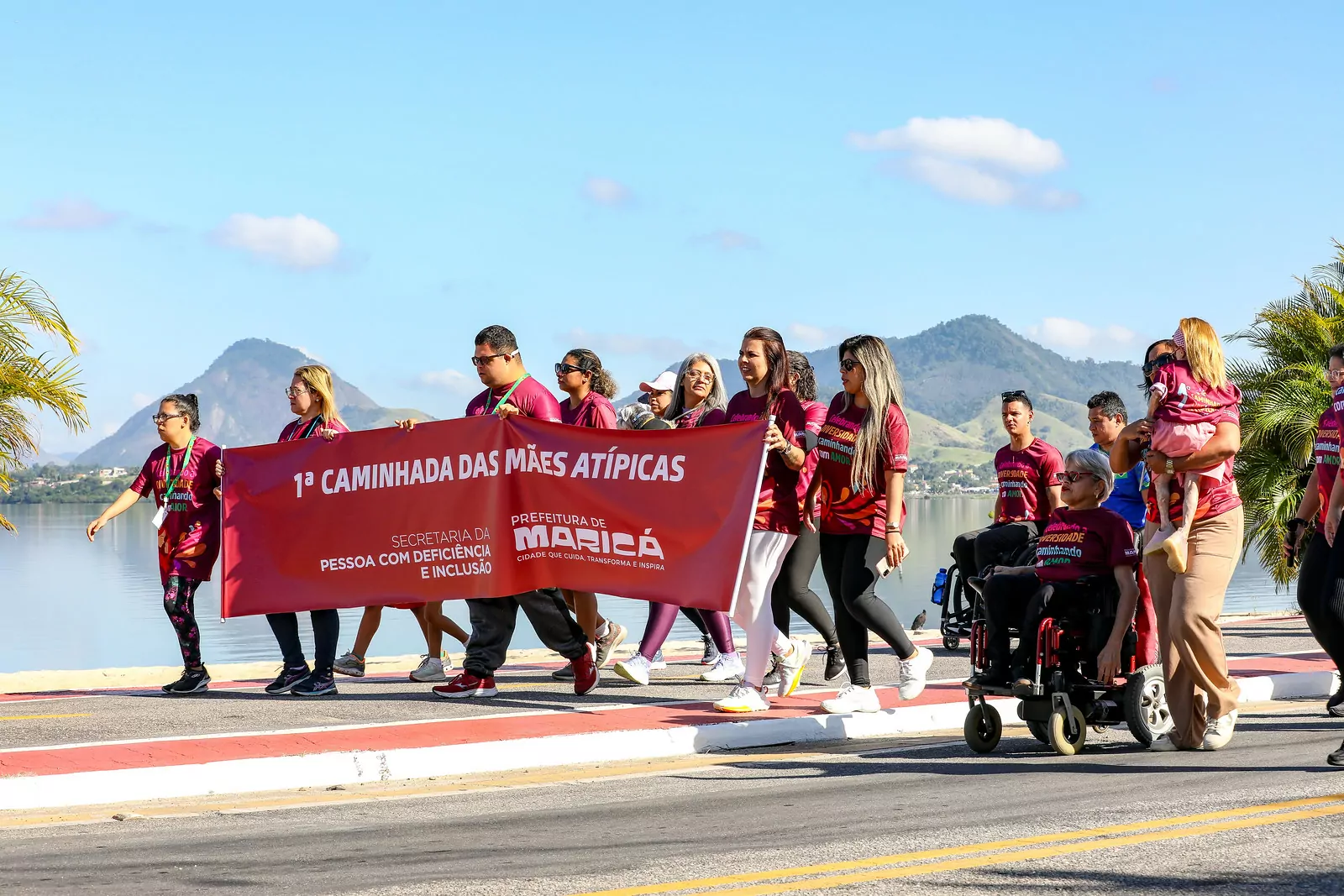 1ª Caminhada das Mães Atípicas reúne mais de 400 pessoas em Maricá